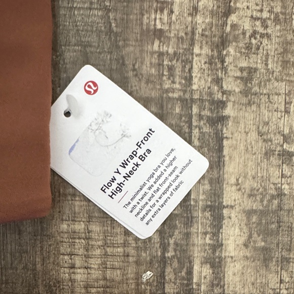 Lululemon Flow Y Wrap-front High-Neck bra-Size 6 NWT - Picture 2 of 4